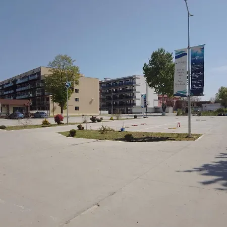 Garsoniera Complex Alfa&beta La Parter Cu Terasa Appartement *