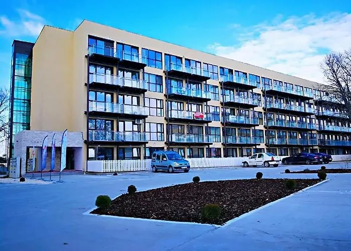 Garsoniera Complex Alfa&beta La Parter Cu Terasa *