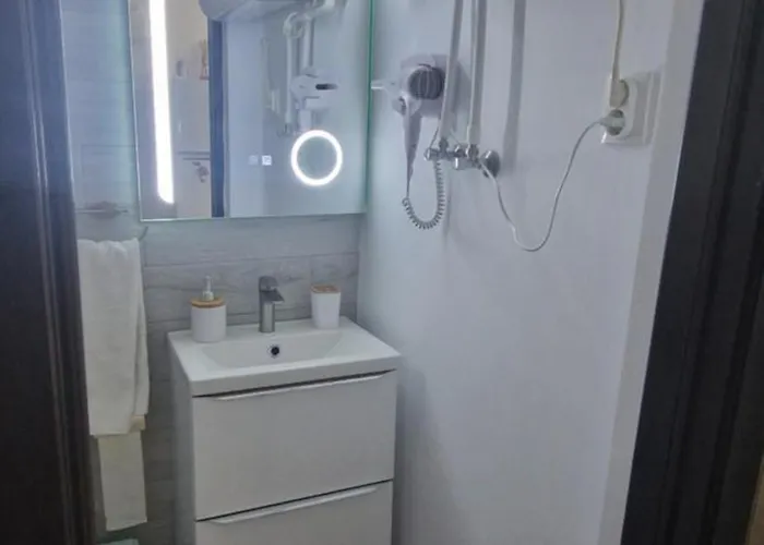 Garsoniera Complex Alfa&beta La Parter Cu Terasa Saturn